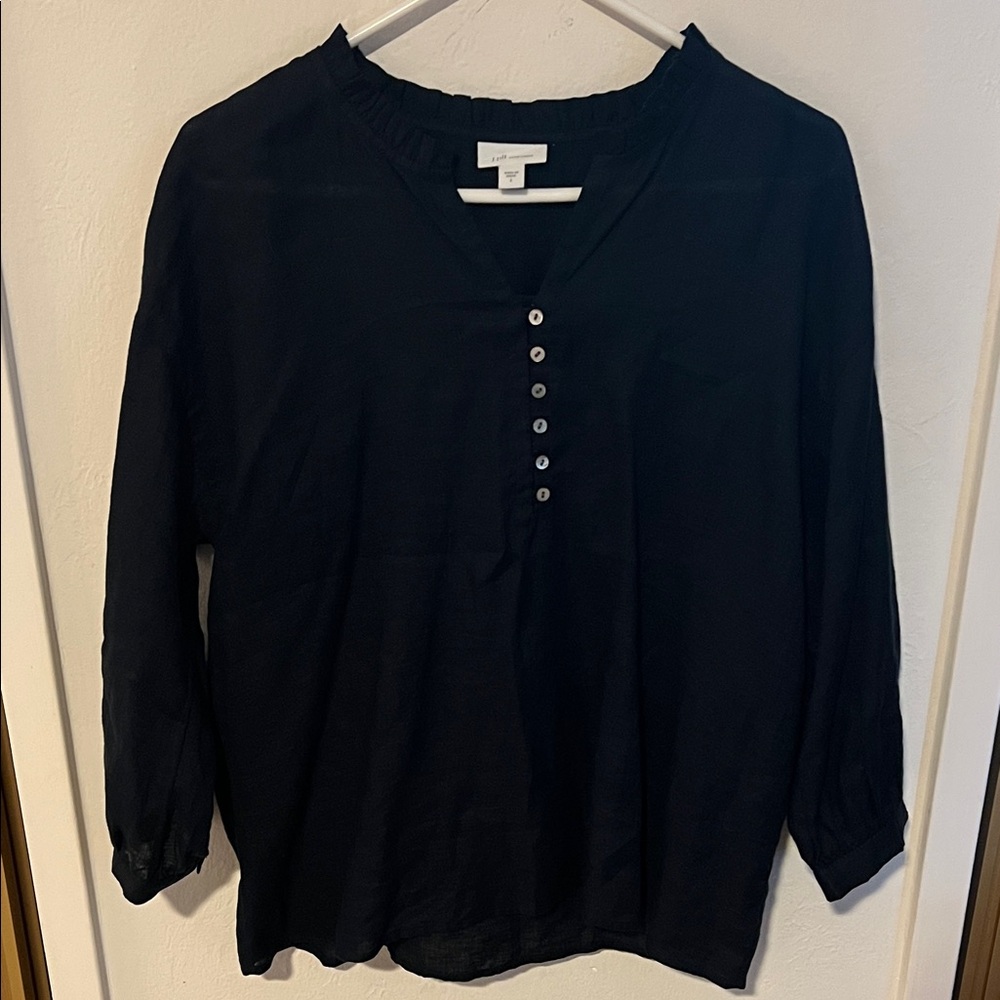 J. Jill Love Linen Navy Blouse
